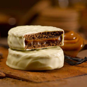 Cachafaz Alfajor of white chocolate with dulce de leche, 60 g (Argentina)